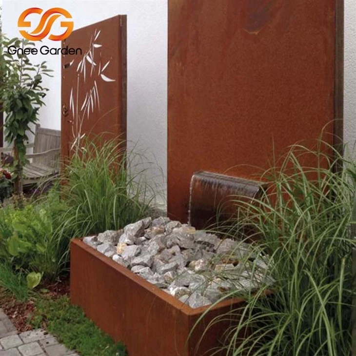 Fitur Air Taman Corten