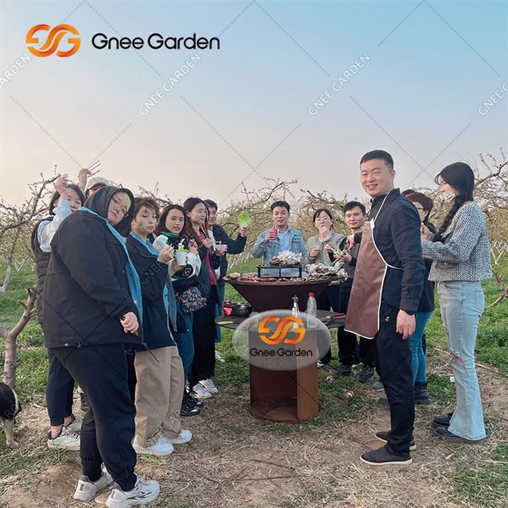 Panggangan BBQ Corten Steel Dekoratif Luar Ruangan